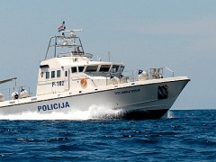 policija